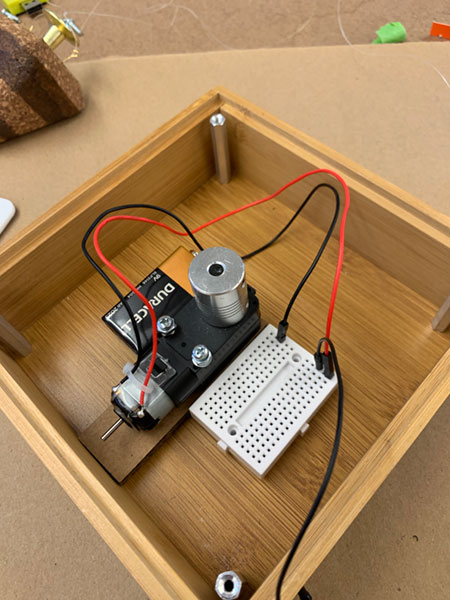 TT motor mounted with circuit