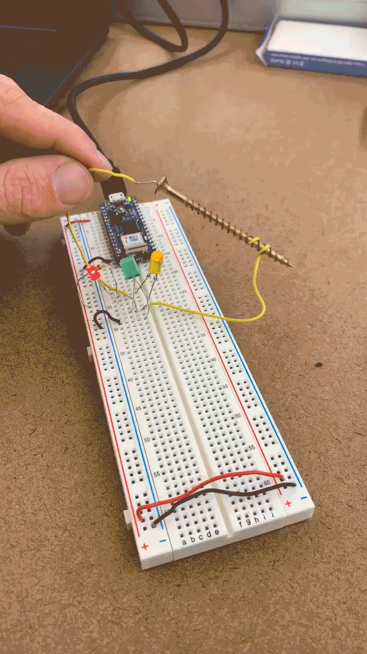 Arduino power with screw switch